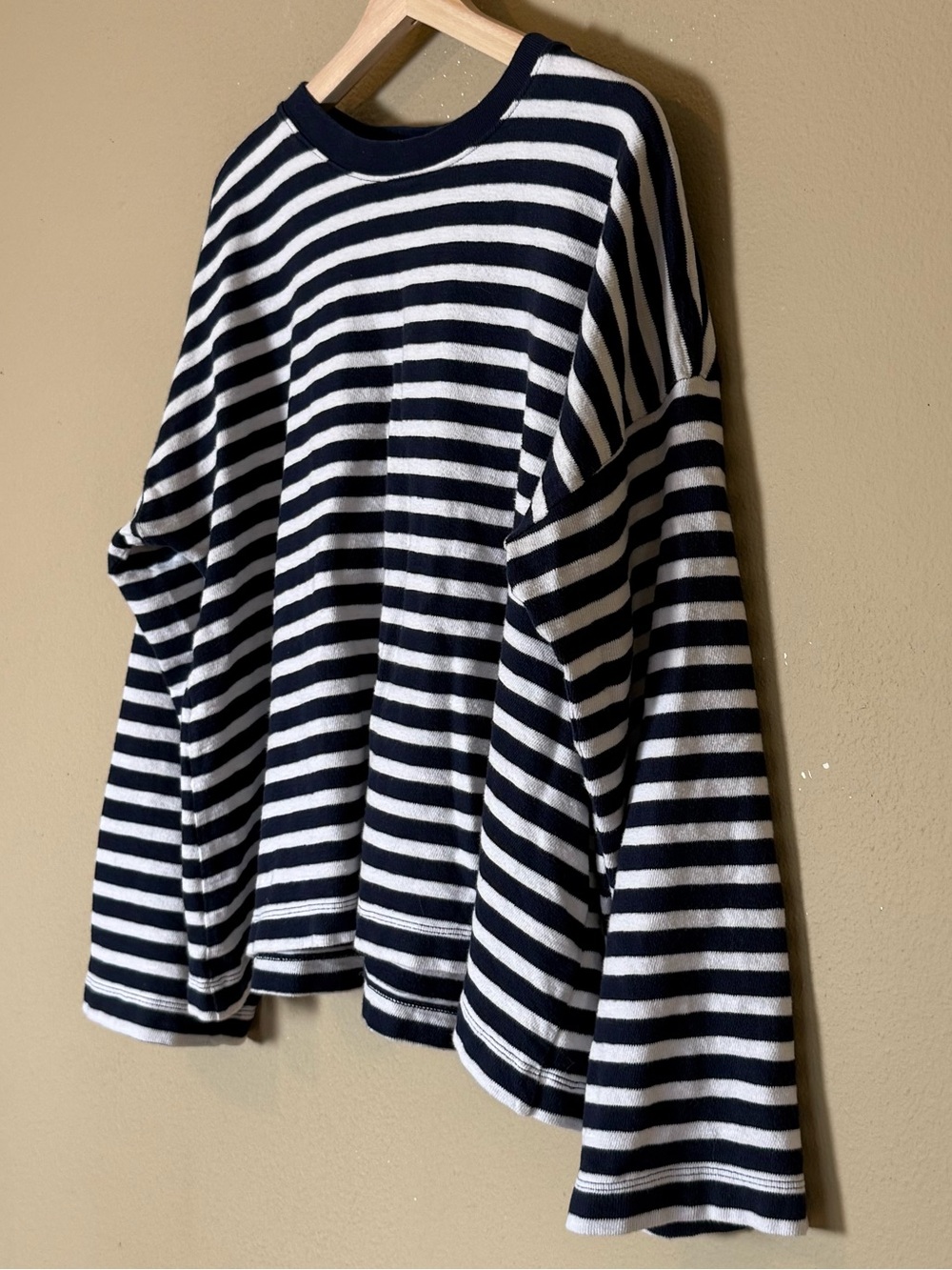 Madewell Striped Long-Sleeve Boatneck Bell Sleeve Top Navy White - Picture 3 of 6